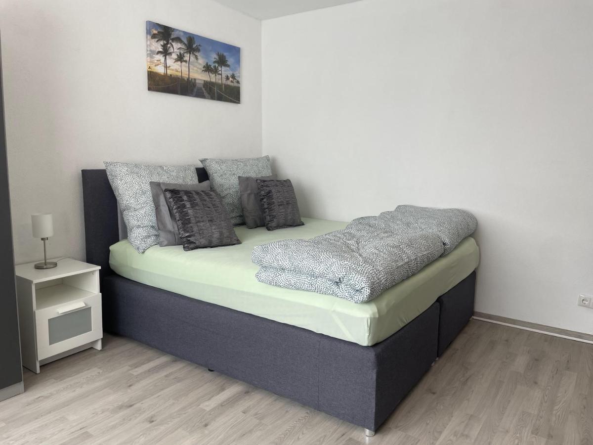 Perfekte 1,5 Wohnung Zentral In Leonberg Gegenueber Einkaufzentrum Extérieur photo