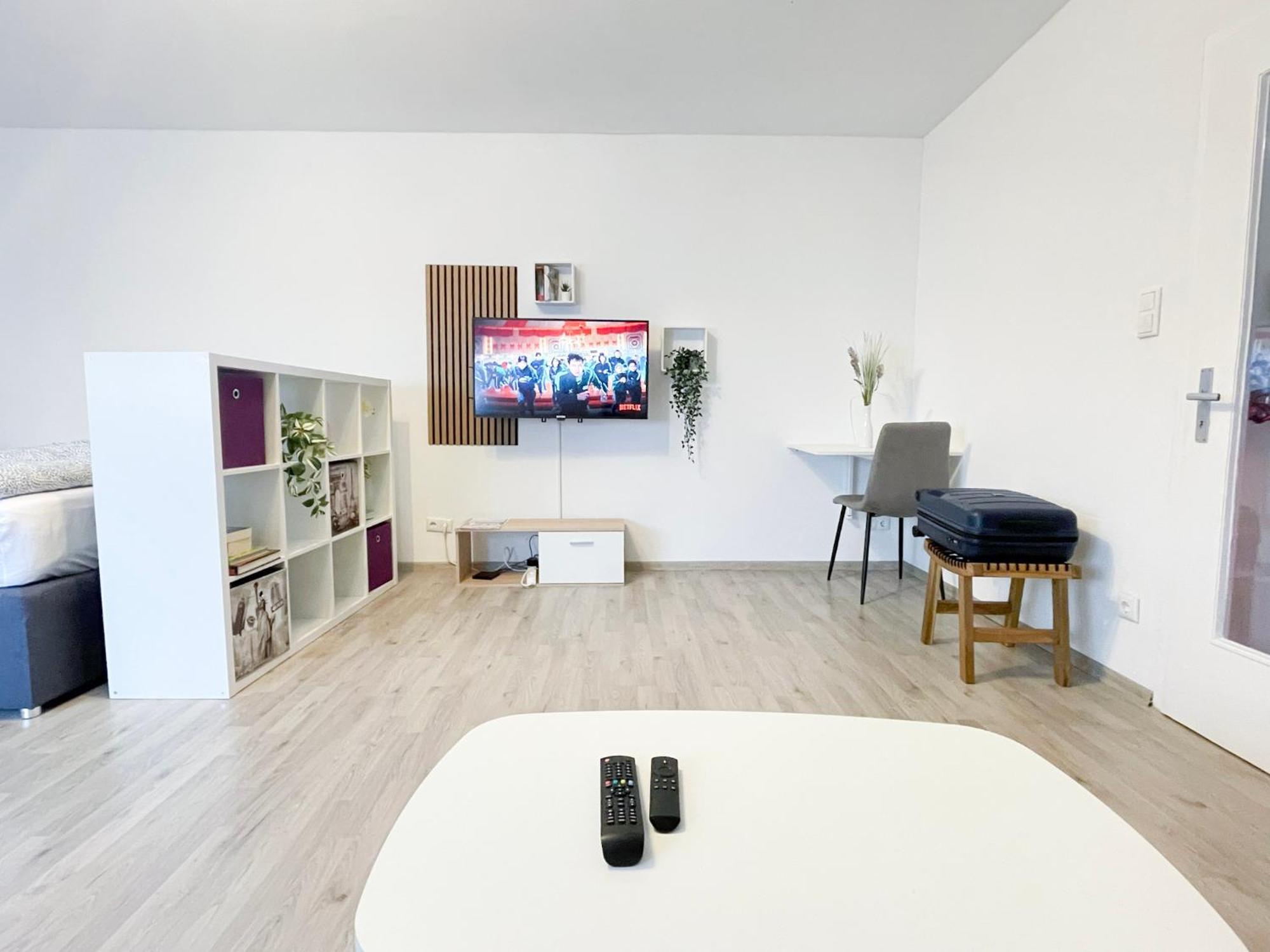 Perfekte 1,5 Wohnung Zentral In Leonberg Gegenueber Einkaufzentrum Extérieur photo